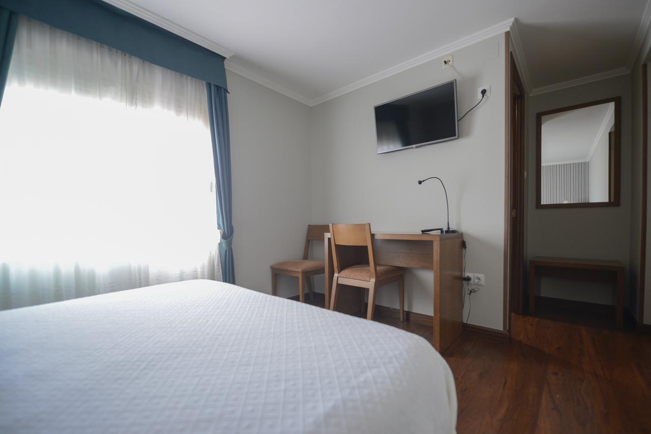 Hospedaxe A Vila Pobra Do Caraminal Luaran gambar